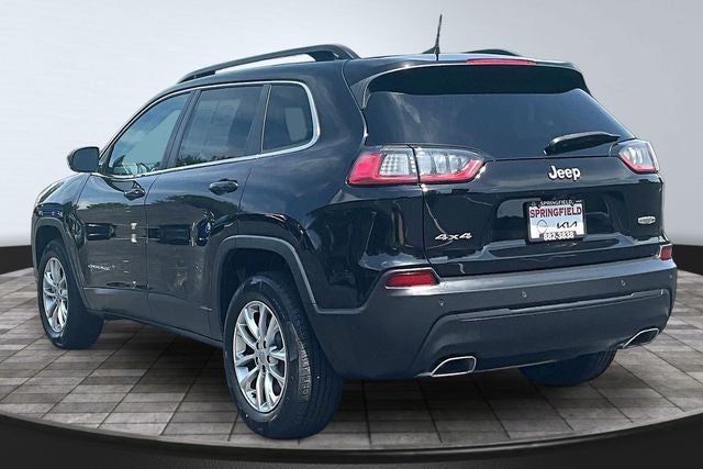 2022 Jeep Cherokee — interior view