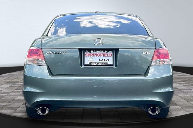 2010 Honda Accord — detail view