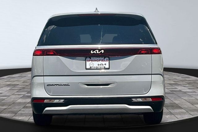 2022 Kia Carnival — detail view